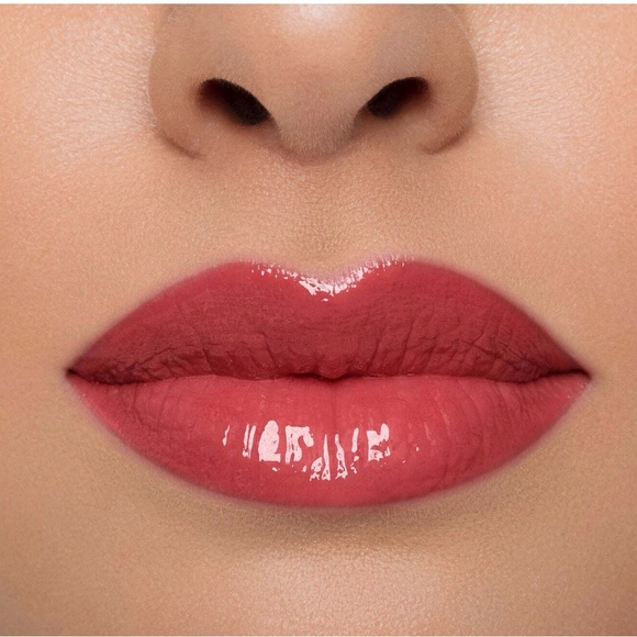 ‘HOTSHOT’ MORPHE Red Liquid Lipstick Lip gloss - Picture 2 of 3